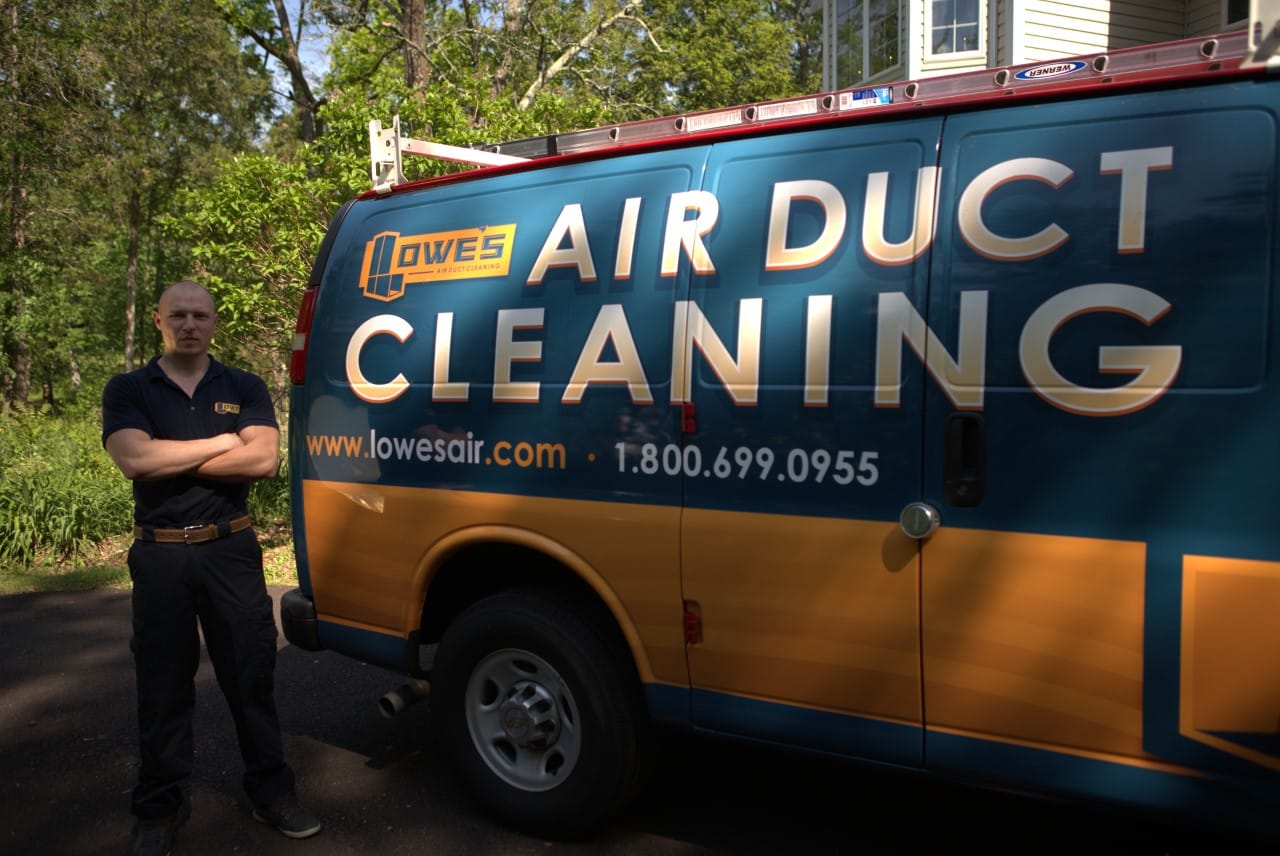 What’s the Difference Between Cleaning and Sanitizing Air Ducts?